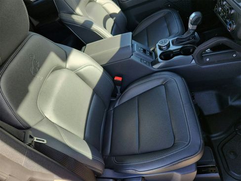 New 2025 Ford Bronco Badlands w/ Sasquatch Package image 22