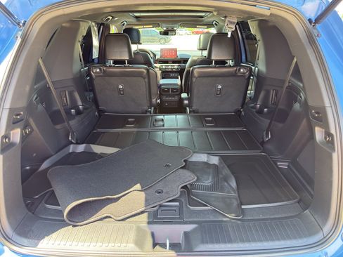 Used 2024 Honda Pilot TrailSport image 18