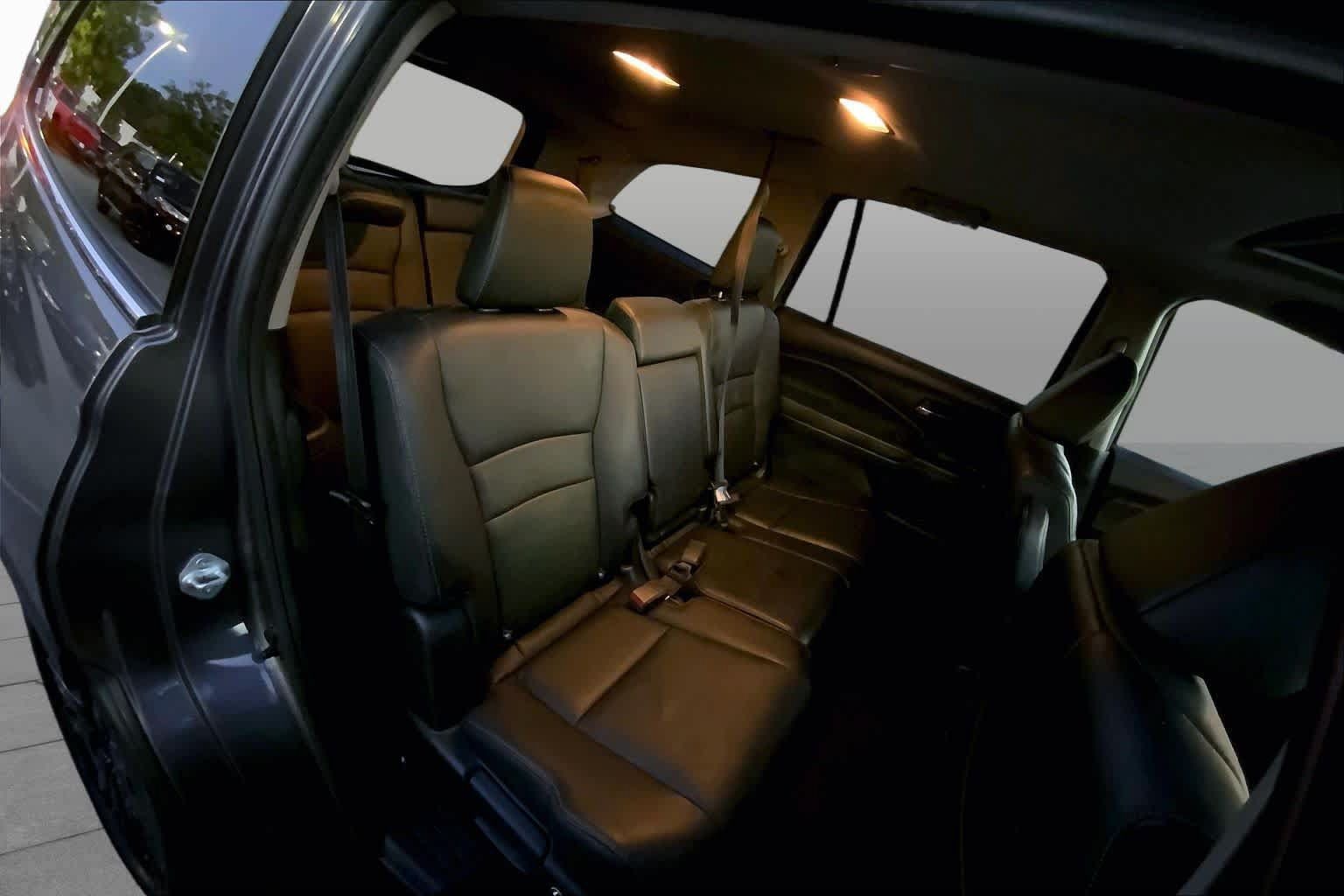 Used 2021 Honda Pilot Special Edition image 17
