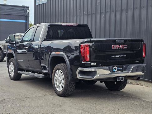 Used 2022 GMC Sierra 2500 SLT AWD/4WD image 3