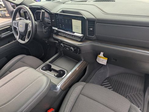 Used 2024 Chevrolet Silverado 2500 LT image 13
