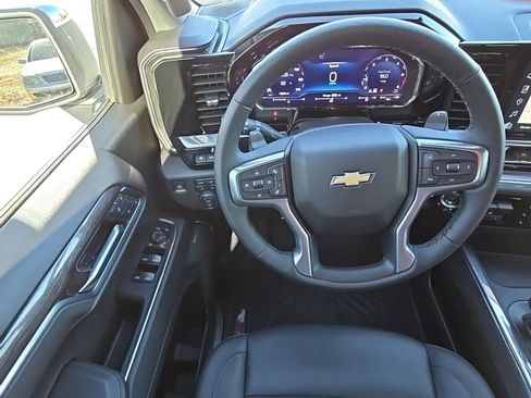 Certified 2025 Chevrolet Silverado 1500 LTZ w/ LTZ Premium Package image 38