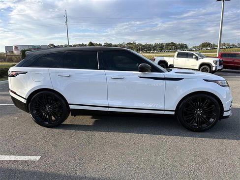 New 2026 Land Rover Range Rover Velar Dynamic SE image 5