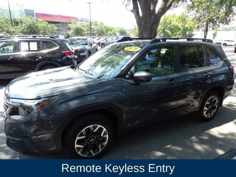 Used 2026 Subaru Forester Premium AWD/4WD image 4
