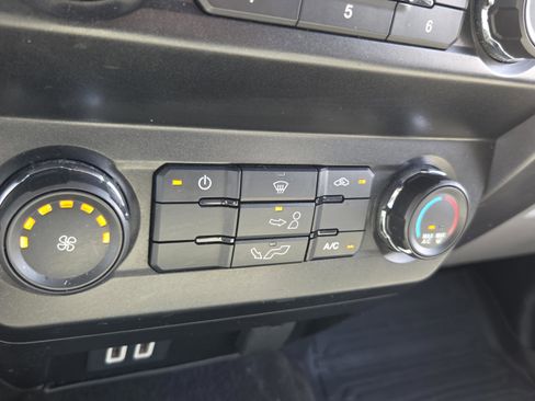 Used 2020 Ford F150 XLT w/ Trailer Tow Package AWD/4WD image 20