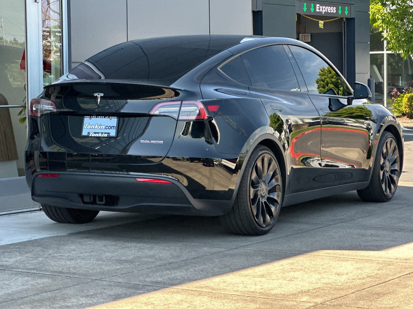 Used 2022 Tesla Model Y Performance AWD/4WD image 4