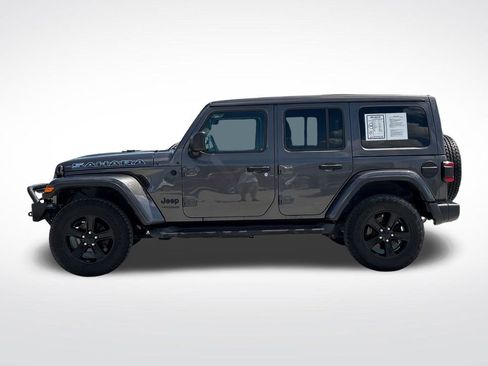 Used 2022 Jeep Wrangler Unlimited Sahara AWD/4WD image 2