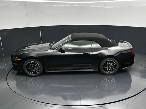 Used 2022 Ford Mustang Premium RWD image 49