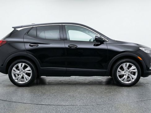 Used 2025 Buick Encore GX Preferred AWD/4WD image 11
