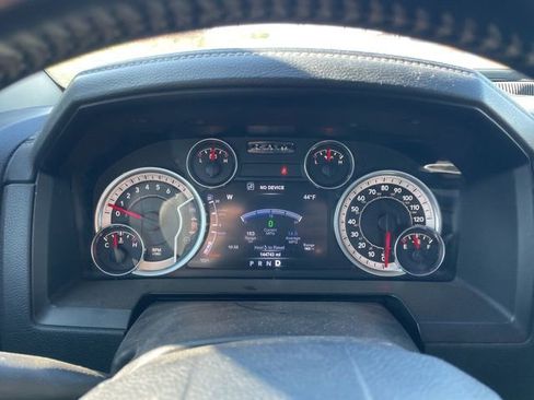 Used 2015 RAM 1500 Laramie w/ Convenience Group image 11