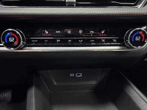 New 2026 Chevrolet Equinox RS image 32