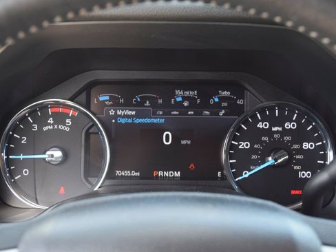 Used 2021 Ford F250 Lariat w/ Lariat Ultimate Package AWD/4WD image 9