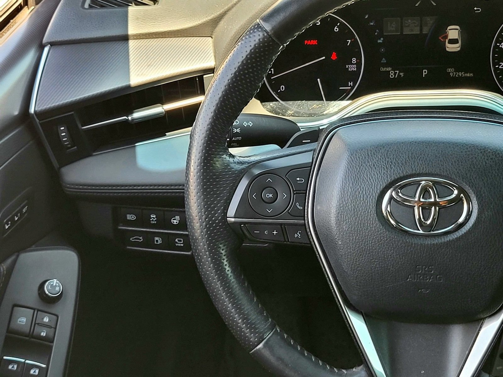 Used 2021 Toyota Avalon Touring w/ Advanced Safety Package FWD image 14