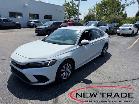 Used 2023 Honda Civic LX image 1