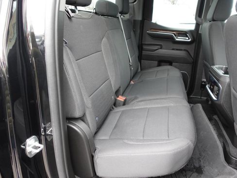 Used 2022 GMC Sierra 1500 Elevation image 32