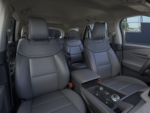 New 2026 Ford Explorer Active AWD/4WD image 11