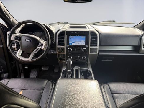 Used 2017 Ford F150 Lariat w/ Equipment Group 502A Luxury AWD/4WD image 13