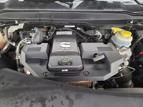 Used 2020 RAM 3500 Tradesman image 17