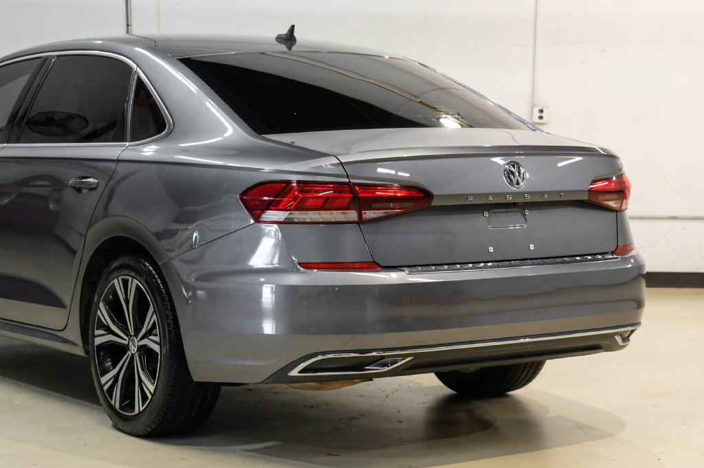 Used 2022 Volkswagen Passat 2.0T SE FWD image 14