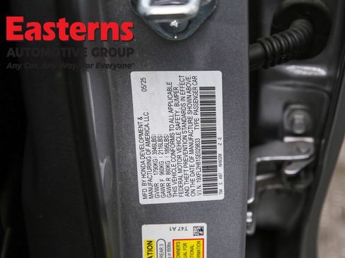 Used 2025 Honda Civic Sport image 33