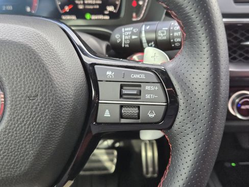 Certified 2025 Acura ADX A-Spec image 27