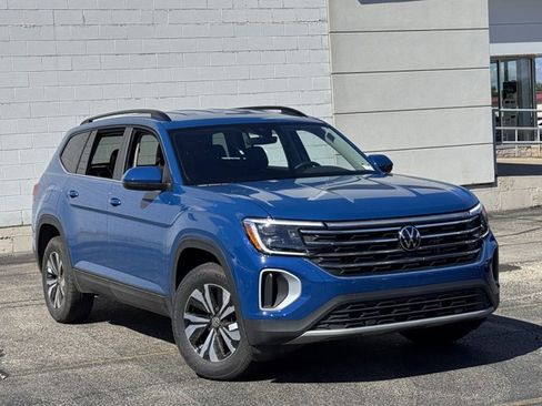 New 2026 Volkswagen Atlas SE image 2