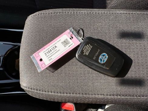 Used 2018 Toyota Prius Three FWD image 44