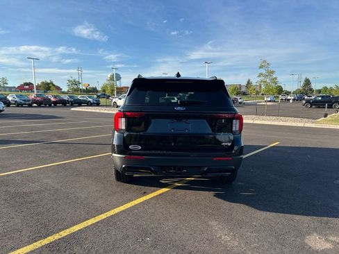 Certified 2025 Ford Explorer ST-Line w/ ST-Line Street Pack AWD/4WD image 8