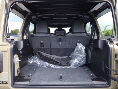 Used 2026 Jeep Wrangler Unlimited Rubicon 392 w/ Quick Order Package 27X Moab AWD/4WD image 14