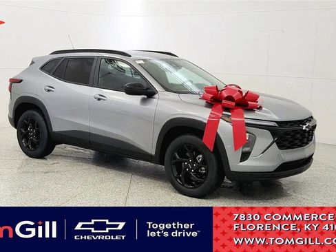 New 2026 Chevrolet Trax LT FWD image 1