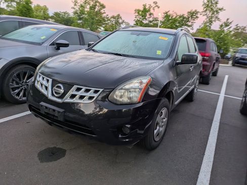 Used 2015 Nissan Rogue S w/ Convenience Package image 3