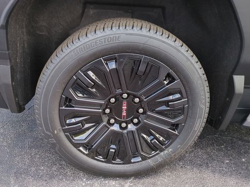 New 2026 GMC Sierra EV Elevation w/ Premium Package image 19