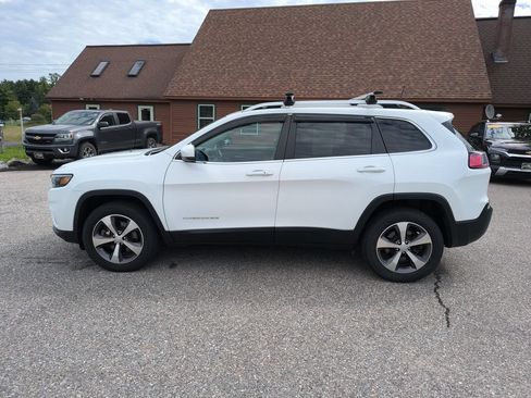 Used 2020 Jeep Cherokee Limited AWD/4WD image 2