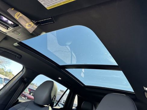 New 2026 Volkswagen Tiguan SE R-Line image 28