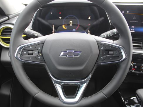 New 2026 Chevrolet Trax ACTIV w/ Driver Confidence Package image 11