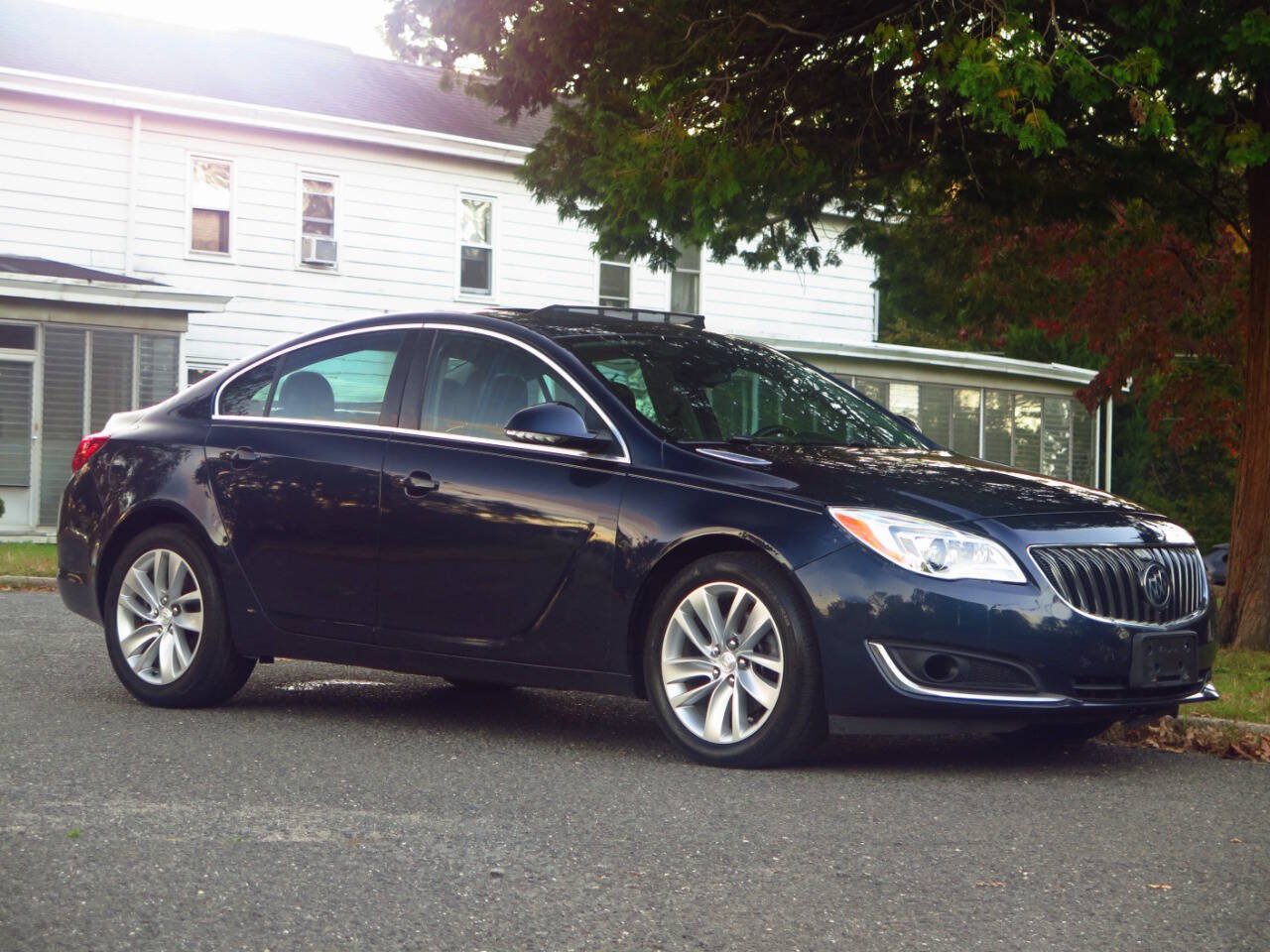 Used 2016 Buick Regal Premium w/ Driver Confidence Package #2 AWD/4WD image 6