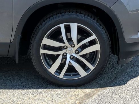 Used 2016 Honda Pilot Touring image 10