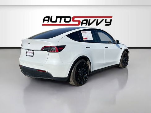 Used 2022 Tesla Model Y Performance AWD/4WD image 7