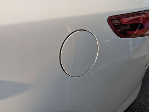 Used 2020 Kia Optima S image 11