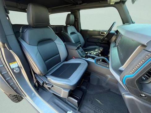 Used 2024 Ford Bronco Black Diamond AWD/4WD image 23