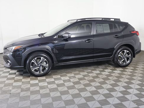 Used 2025 Subaru Crosstrek 2.5i Premium AWD/4WD image 16
