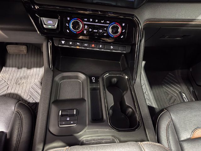 Used 2024 GMC Sierra 2500 AT4 w/ Technology Package AWD/4WD image 15