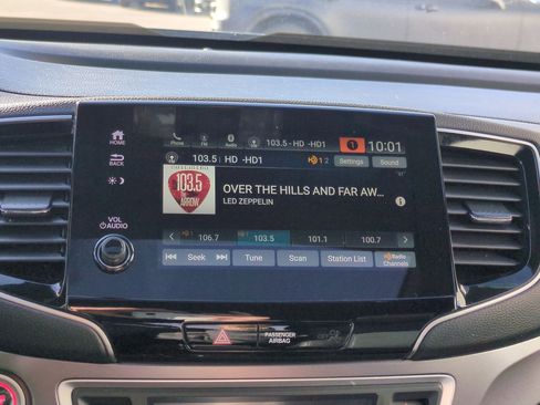 Used 2023 Honda Passport EX-L image 25