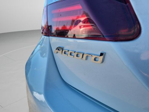 Used 2017 Honda Accord Sport image 8