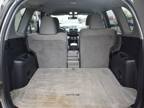 Used 2012 Toyota RAV4 FWD w/ Value Pkg image 28