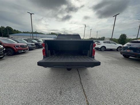 Used 2023 Chevrolet Silverado 1500 LT AWD/4WD image 4