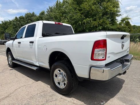 Used 2024 RAM 2500 Tradesman w/ Chrome Appearance Group AWD/4WD image 4