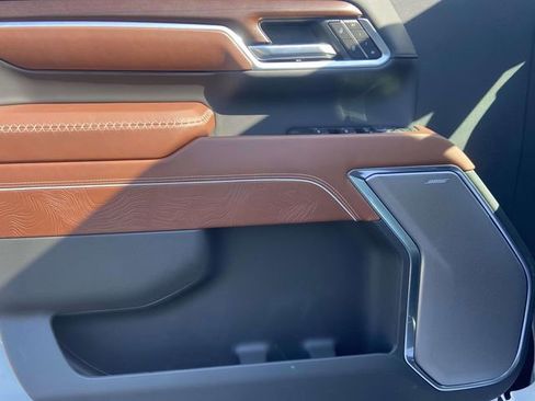 New 2026 GMC Sierra 2500 Denali Ultimate AWD/4WD image 13