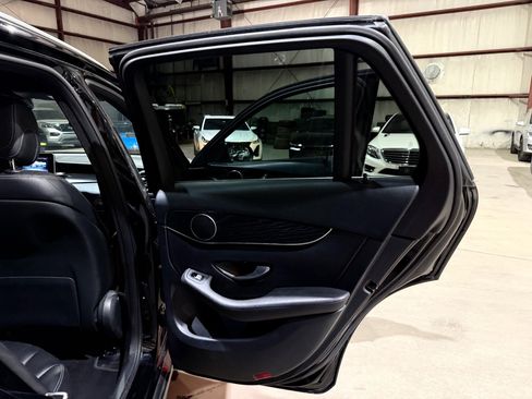 Used 2018 Mercedes-Benz GLC 300 image 17