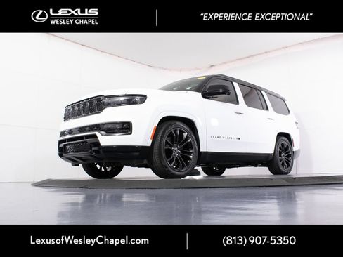 Used 2024 Jeep Grand Wagoneer Series III w/ Quick Order Packagew 28T AWD/4WD image 12